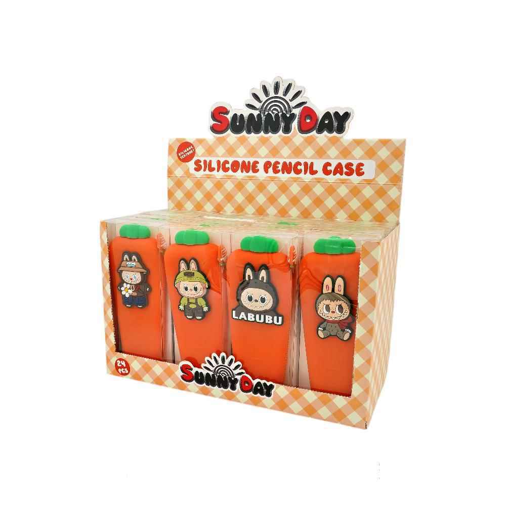 146001282_638936400151182424_DSC01634.jpg جامدادی تک زیپ سیلیکونی هویج SUNNY DAY طرح لبوبو و کرومی کد1001 - Image 1